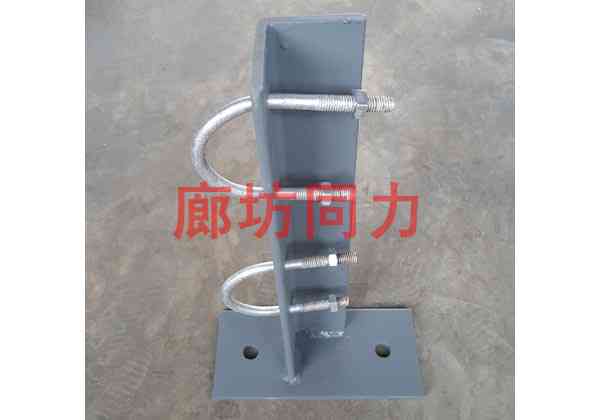 胀锚螺栓固定多管托架